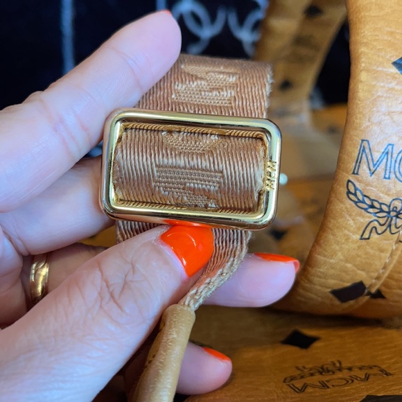 Original Cognac MCM backpack - Picture 8 of 11